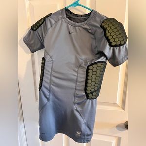 Kids XL Nike Pro-Combat padded Shirt, very good condition.